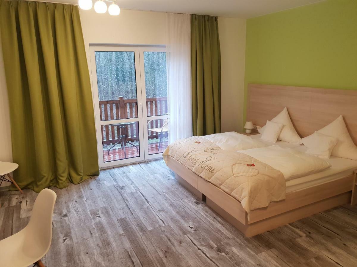 Neue Muehle Kleines Landhotel Brandenburg  Exterior photo